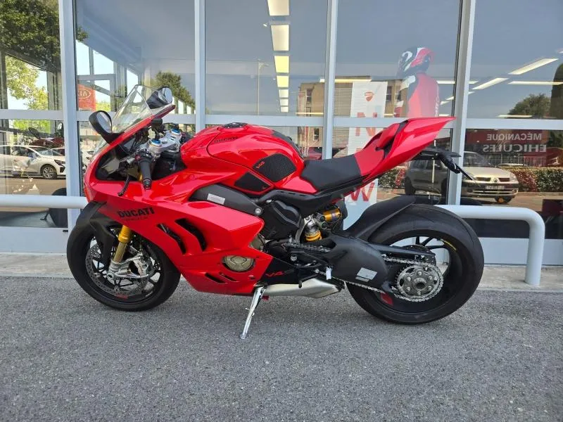 DUCATI V4 S
