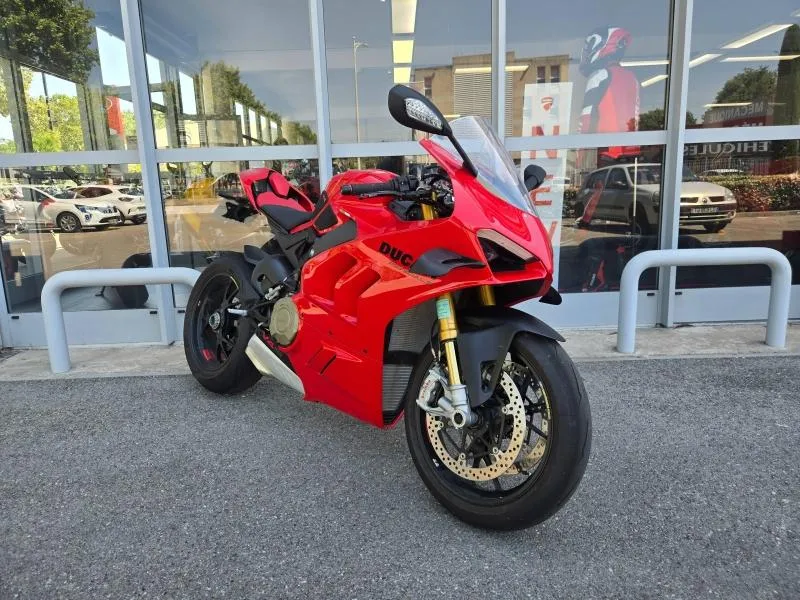 DUCATI V4 S