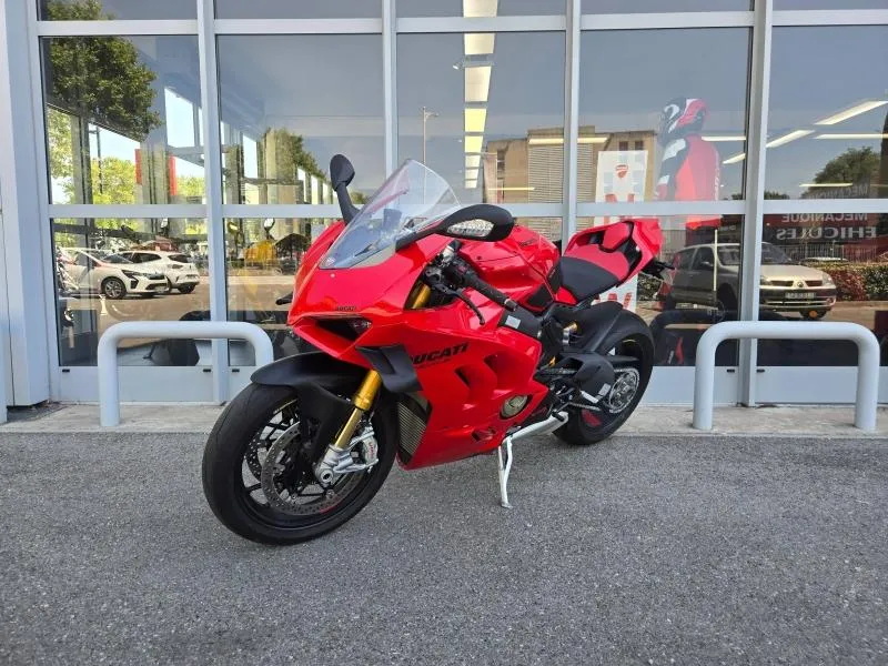 DUCATI V4 S