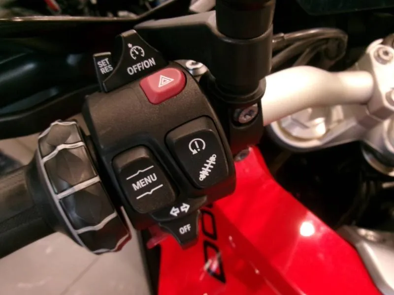 BMW F 900 XR A2