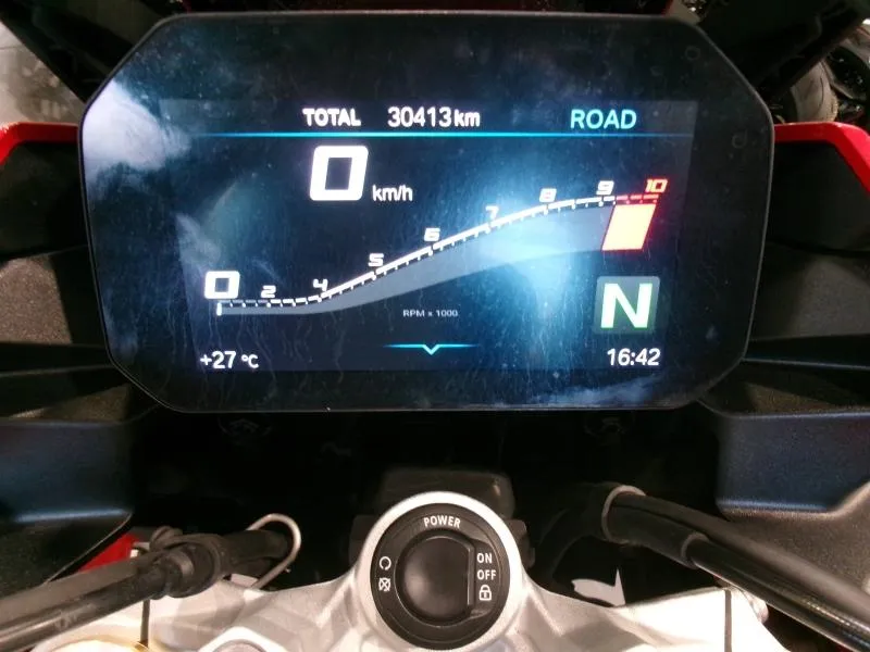 BMW F 900 XR A2