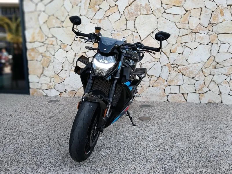 BMW 1000 R