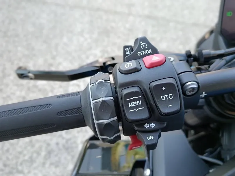 BMW 1000 R