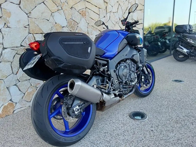 YAMAHA 1000 2024 + options.  MT10