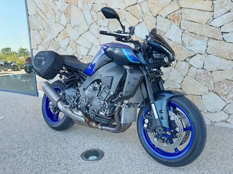 YAMAHA 1000 2024 + options.  MT10