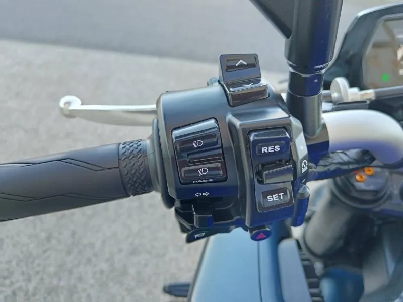YAMAHA 1000 2024 + options.  MT10