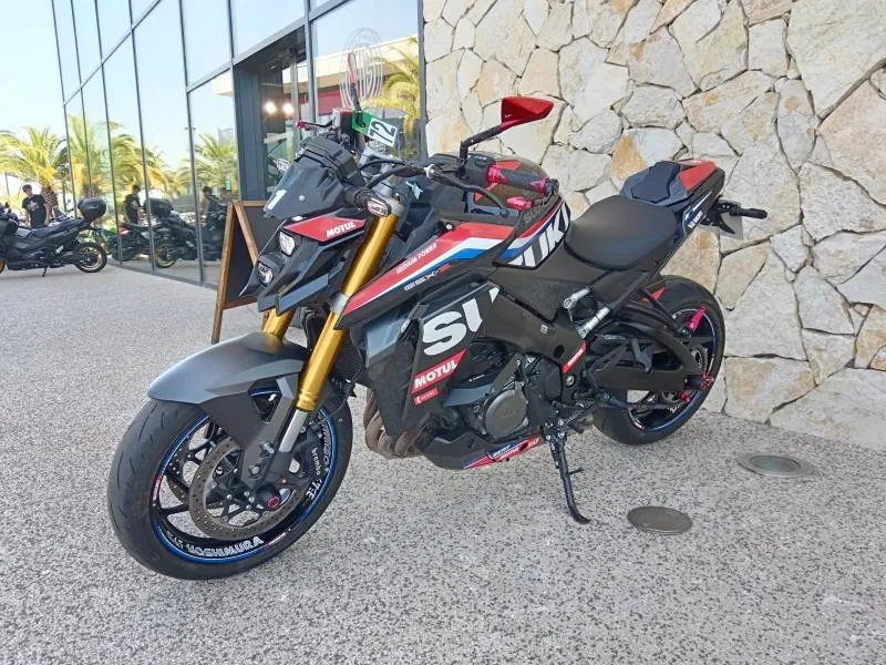 SUZUKI 1000 2022 1ére main