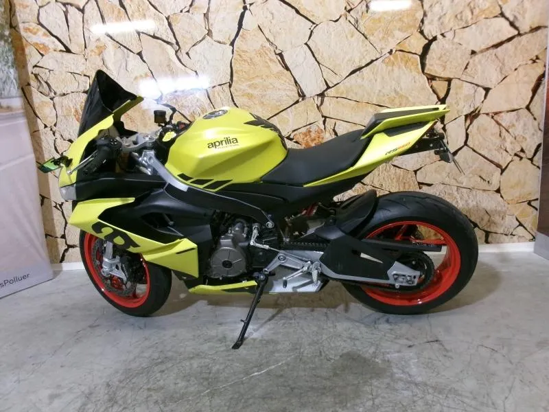 APRILIA RS 660 2025 105cv + RIZOMA