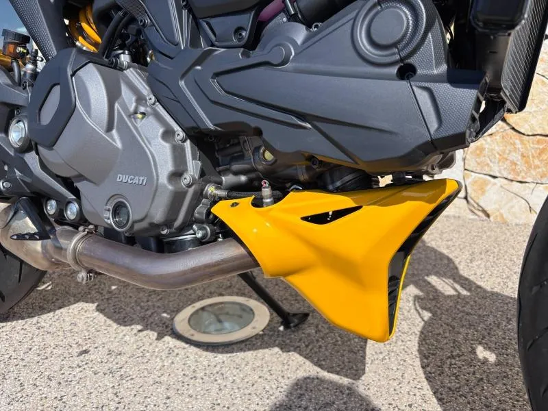 DUCATI Monster 937 Senna