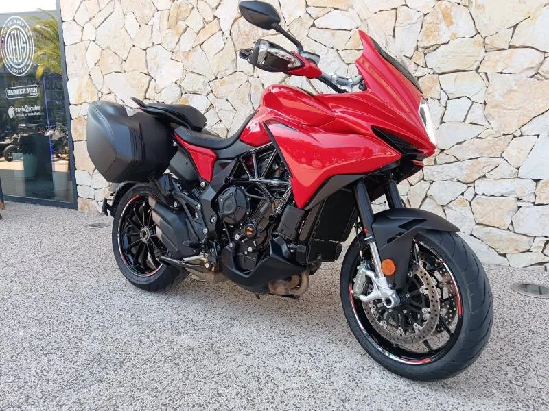 MV-AGUSTA Veloce 800 rosso + options
