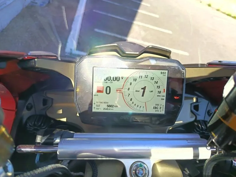 DUCATI PANIGALE V4 S 2024 EQUIPEE PISTE + CARENAGES ORIGINE GARANTIE 1AN