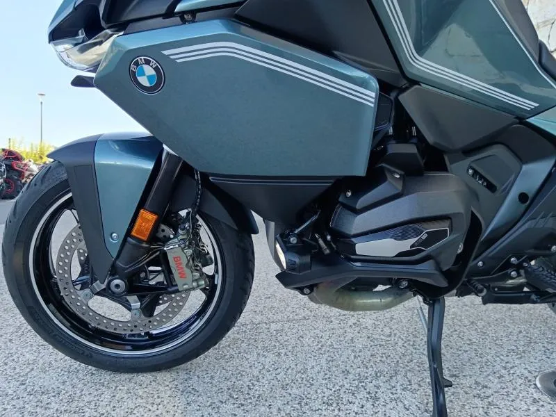 BMW 1300 RT boite auto full options + 719. GA 5 ANS
