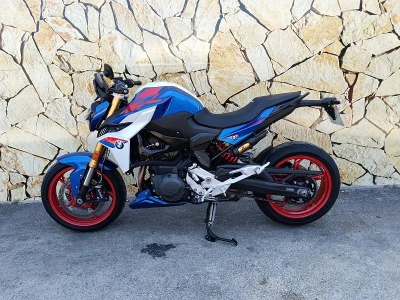 BMW F 900 R 2025