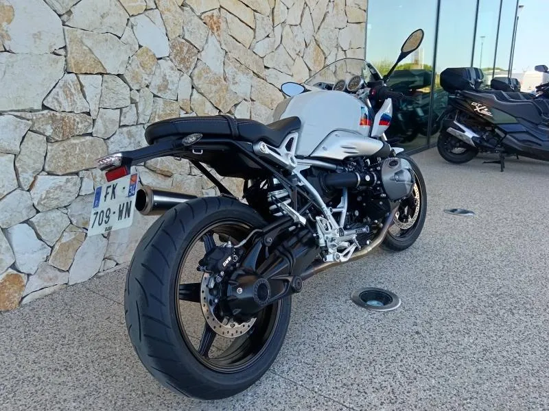 BMW 1200 NineT Racer + Capot de selle 6500km