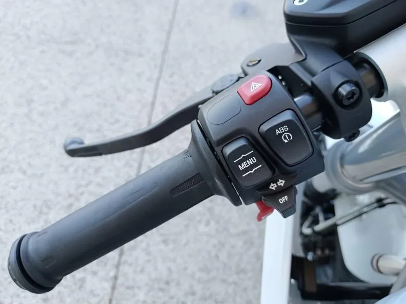 BMW 1200 NineT Racer + Capot de selle 6500km
