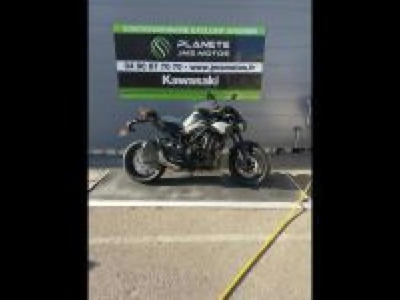 KAWASAKI 900 1ER MAIN A SAISIR GARANTIE 16/02/2030