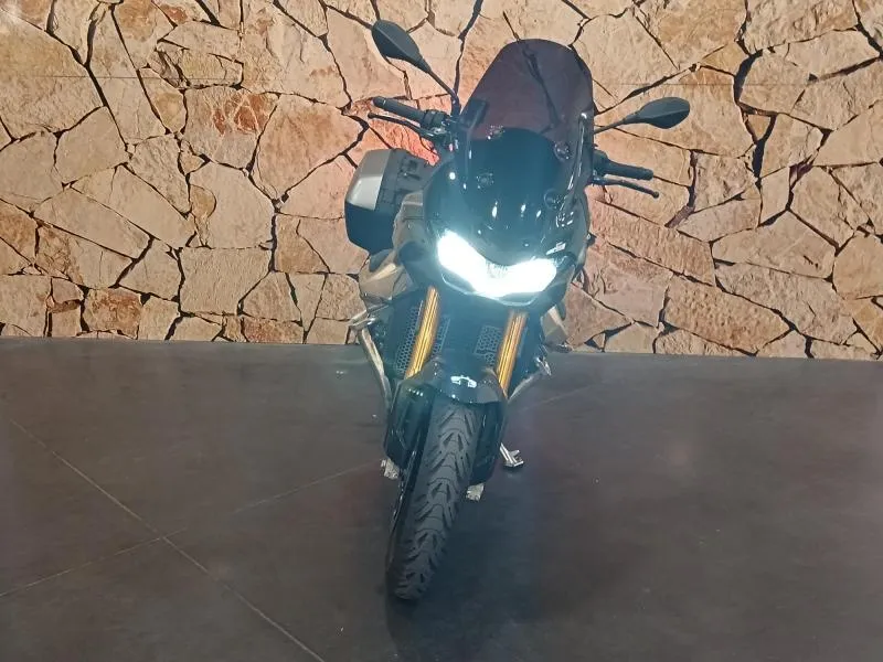 MOTO-GUZZI V100 Mandello 1000