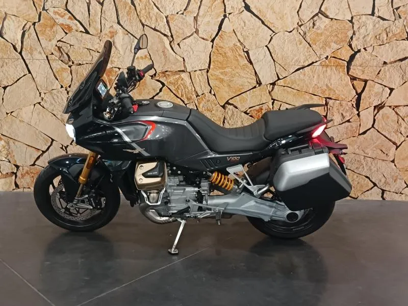 MOTO-GUZZI V100 Mandello 1000