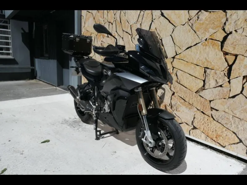 BMW 1000 XR Style Triple Black + Options