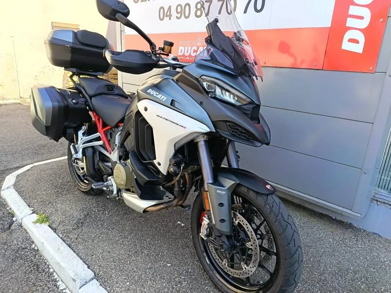 DUCATI Multistrada V4 S Travel & Radar 1ère main 4700 kms ! Ligne complète, Top case etc... gar