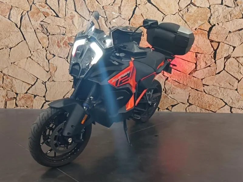 KTM SUPER ADVENTURE S .