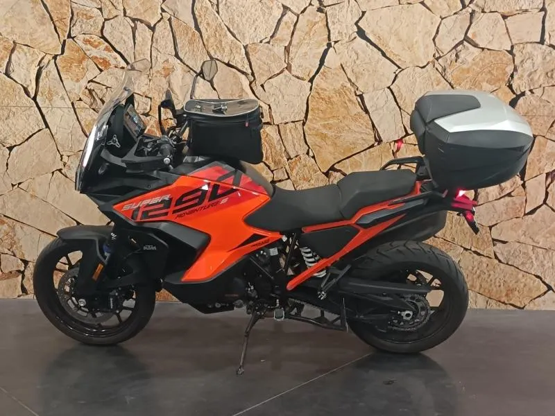 KTM SUPER ADVENTURE S .
