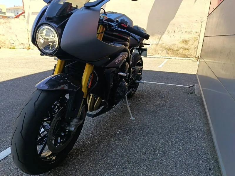 TRIUMPH Speed Triple 1200 RR BREITLING 1ERE MAIN GTIE 21/06/2028