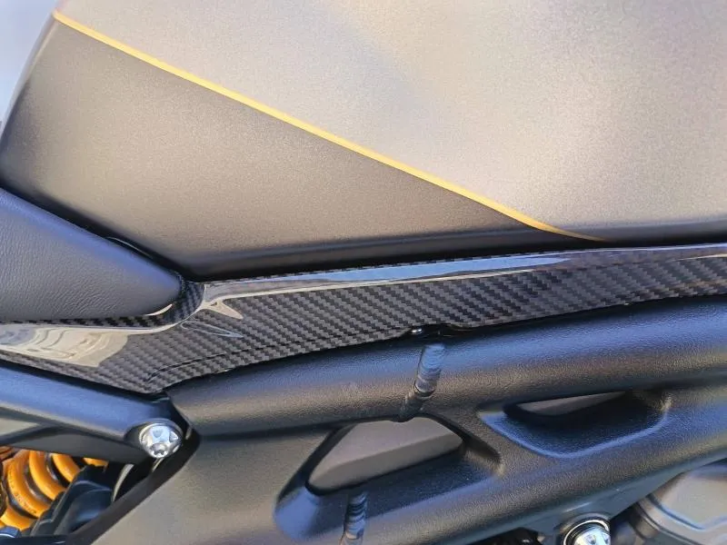 TRIUMPH Speed Triple 1200 RR BREITLING 1ERE MAIN GTIE 21/06/2028