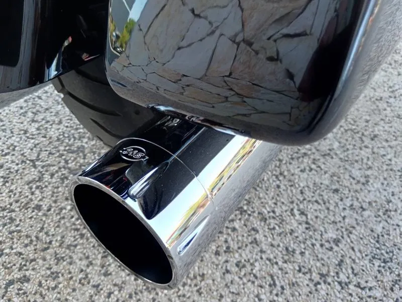 HARLEY-DAVIDSON 1868 Noir + pot