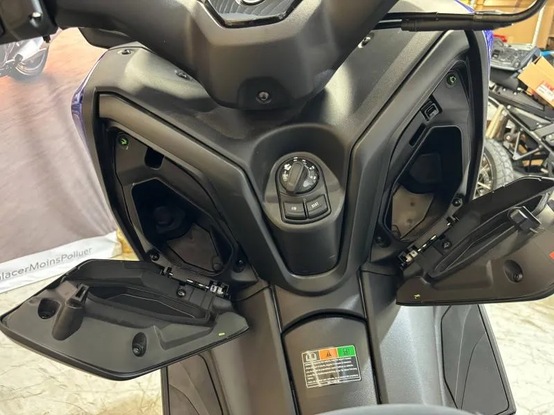 YAMAHA X-Max 125 2025