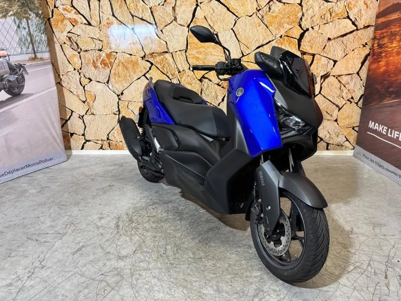 YAMAHA X-Max 125 2025