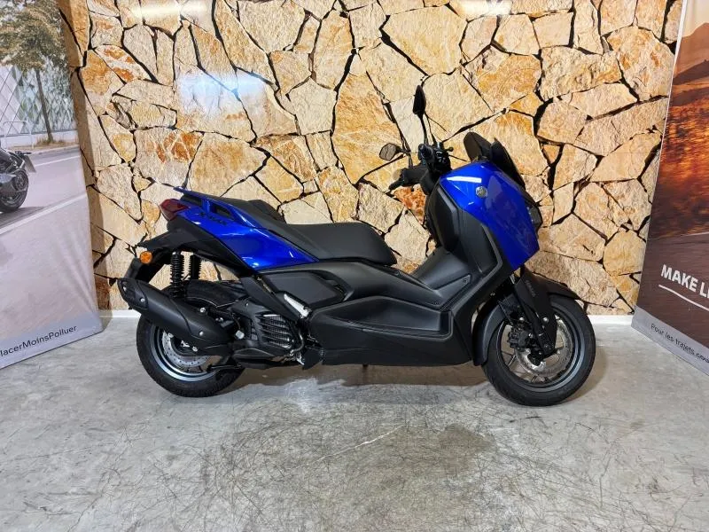 YAMAHA X-Max 125 2025