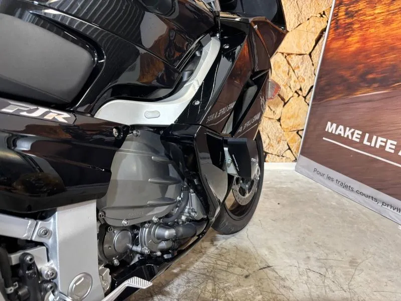 YAMAHA FJR 1300 2011