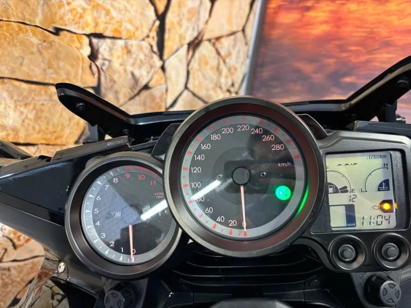 YAMAHA FJR 1300 2011