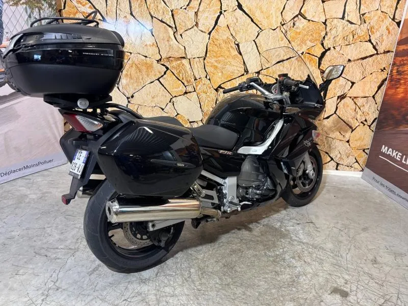 YAMAHA FJR 1300 2011