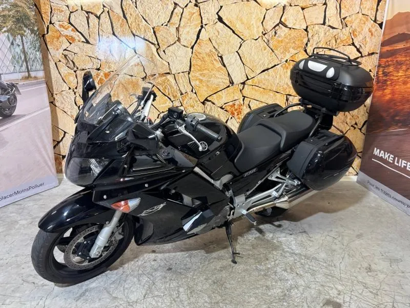 YAMAHA FJR 1300 2011
