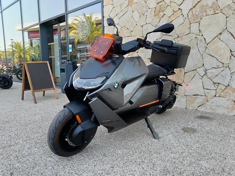 BMW CE04 15kw 20cv finition pro + top case