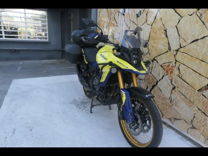 SUZUKI 800 DE + Options
