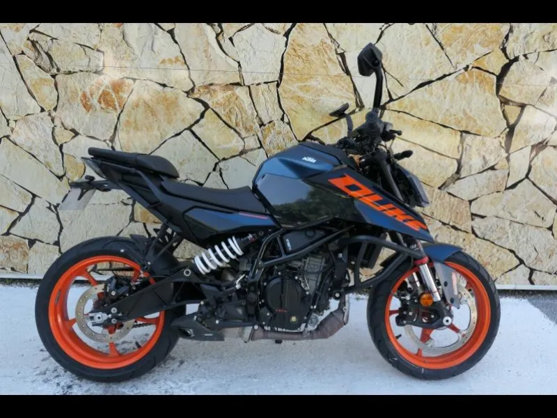 KTM 125 + Silencieux Akrapovic + Options