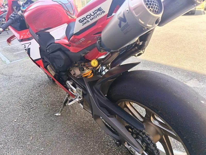 DUCATI Panigale V4 S mod 2025 1ère main- ligne complète