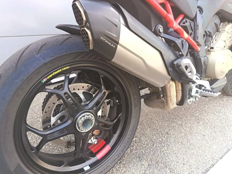 DUCATI Multistrada V4 Pikes Peak Ligne complète + top case gtie 24/02/2029