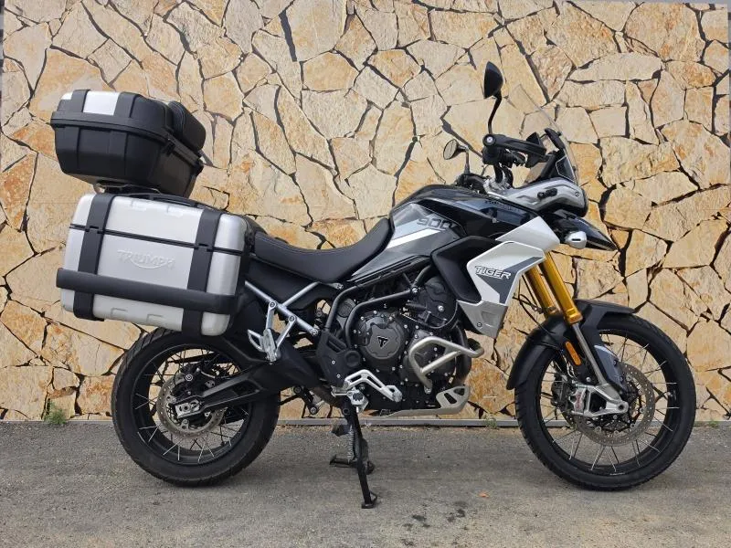 TRIUMPH 900 Rally Pro