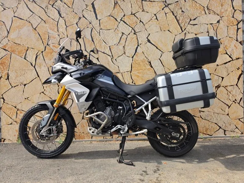 TRIUMPH 900 Rally Pro