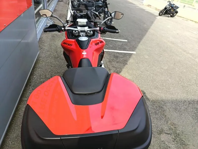 DUCATI Multistrada V2 S + TOP CASE