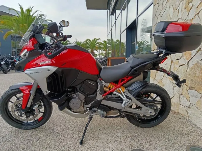 DUCATI V4 S 1160 Essential + options