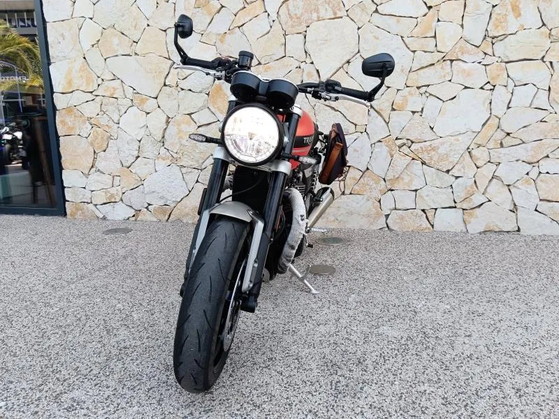 TRIUMPH Speed Twin 1200 + sacoches