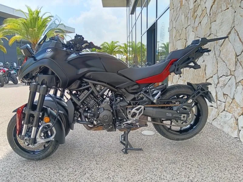 YAMAHA Niken GT 900 2020 Avec valises Yamaha.