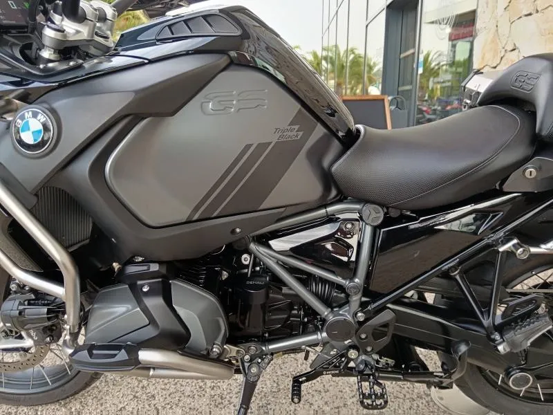 BMW 1250 GS Adventure full options