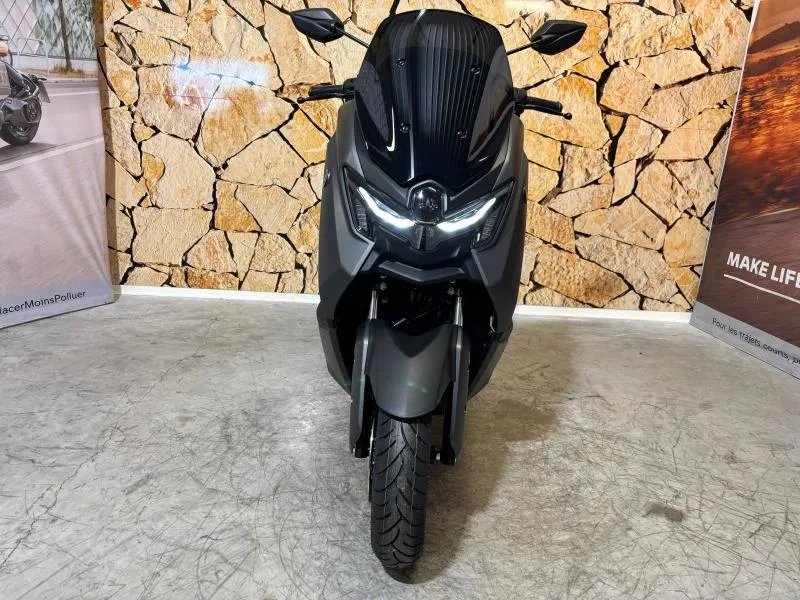 YAMAHA NMAX 125