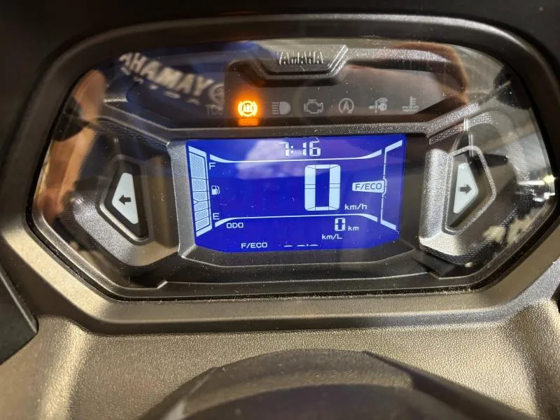 YAMAHA NMAX 125